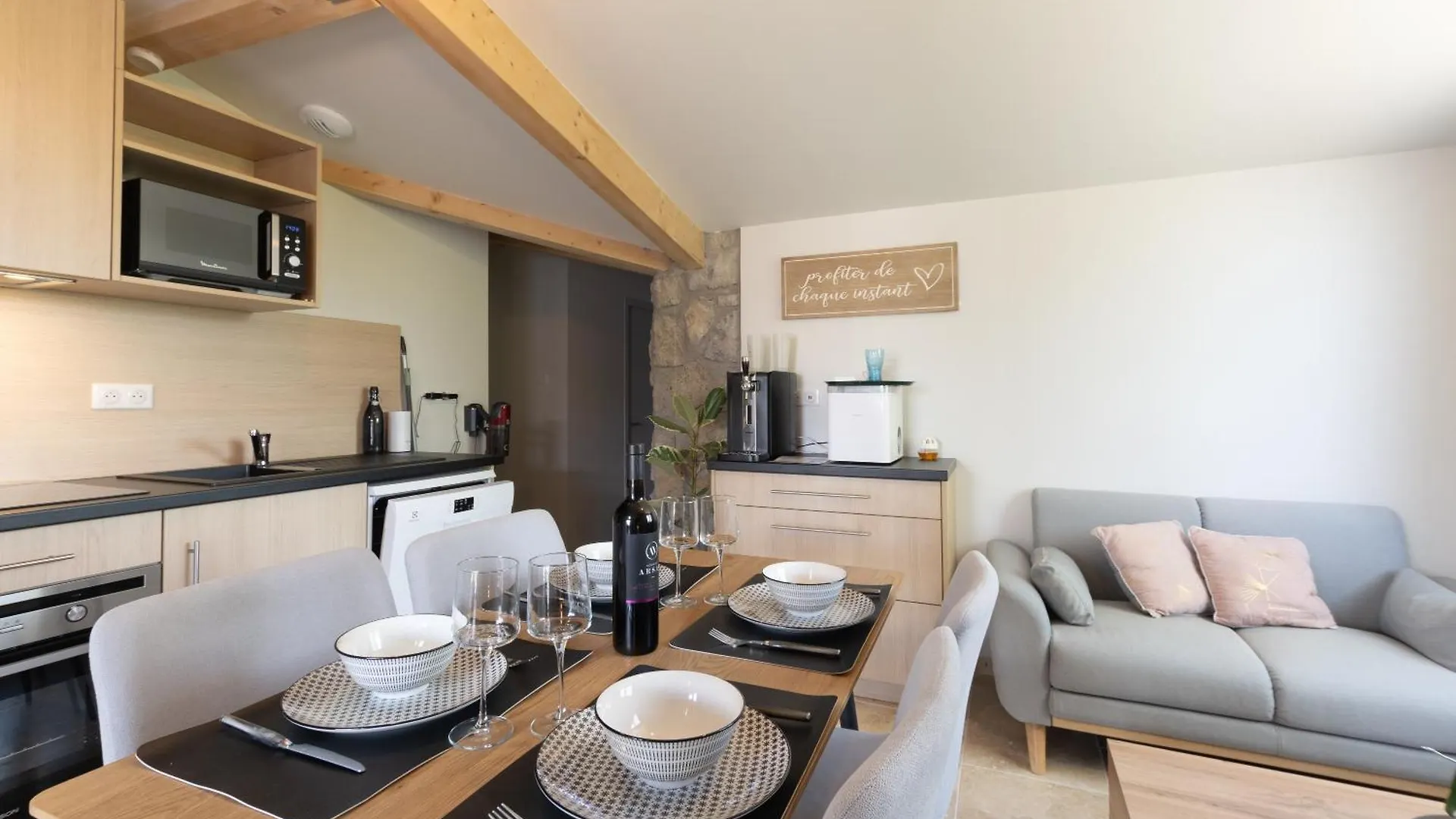 Villa Chardonnay Pradons France